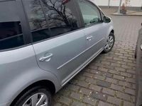 Gebraucht VW Touran 140 PS (102 kW) 2014 Grau Van / Kleinbus