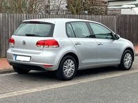 Gebraucht VW Golf VI 102 PS (75 kW) 2010 Grau Kleinwagen
