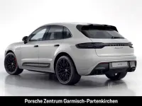 Gebraucht Porsche Macan GTS 441 PS (324 kW) 2023 Racetrackgrey/kreide/crayon/ch SUV