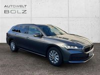 Gebraucht Skoda Superb Essence 150 PS (110 kW) 2025 Grau Limousine