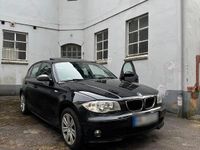 Gebraucht BMW 118 120 PS (88 kW) 2007 Schwarz Kleinwagen