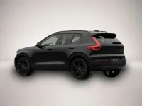 Neu Volvo XC40 Plus 163 PS (119 kW) 2026 Schwarz SUV