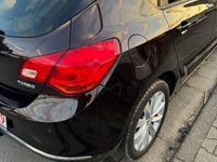 Gebraucht Opel Astra Active 140 PS (102 kW) 2013 Schwarz Limousine