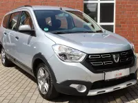 Gebraucht Dacia Lodgy Stepway 116 PS (85 kW) 2020 Silber Van / Kleinbus
