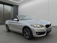 Gebraucht BMW 218 Sport Line 150 PS (110 kW) 2017 Silber / glaciersilber (metallic) Cabrio