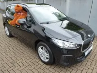 Gebraucht BMW 216 122 PS (89 kW) 2025 Schwarz Van / Kleinbus
