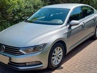 Gebraucht VW Passat Comfortline 150 PS (110 kW) 2015 Silber Limousine