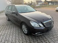 Usata Mercedes E250 204 CV (150 kW) 2011 Andere farben Station wagon