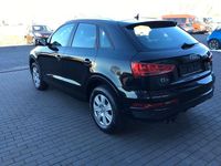 Gebraucht Audi Q3 Basis 150 PS (110 kW) 2017 Schwarz SUV