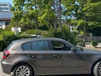 Gebraucht BMW 118 122 PS (89 kW) 2007 Braun Kleinwagen