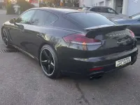 Gebraucht Porsche Panamera GTS 441 PS (324 kW) 2016 Carbongraumetallic Kleinwagen