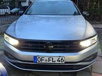Gebraucht VW Passat 239 PS (175 kW) 2020 Silber Kombi