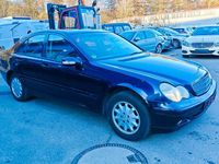 Gebraucht Mercedes C180 Classic 129 PS (94 kW) 2001 Schwarz Limousine