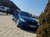 Gebraucht BMW 330 245 PS (180 kW) 2009 Blau Limousine