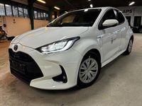 Gebraucht Toyota Yaris Hybrid Comfort 92 PS (67 kW) 2021 Weiß Limousine