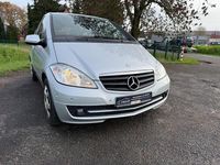 Gebraucht Mercedes A180 Elegance 109 PS (80 kW) 2011 Silber Van / Kleinbus