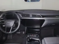 Gebraucht Audi e-tron Sportback S-Line 300 kW (408 PS) 2021 Catalunyarot metallic (metallic) SUV