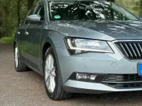 Gebraucht Skoda Superb 150 PS (110 kW) 2017 Silber Kombi