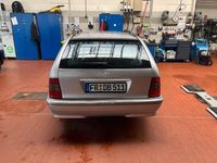Gebraucht Mercedes C180 122 PS (89 kW) 1999 Silber Limousine