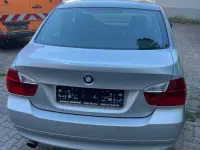 Gebraucht BMW 320 150 PS (110 kW) 2006 Titansilber metallic Limousine