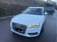 Gebraucht Audi A3 Ambiente 110 PS (80 kW) 2015 Weiß Limousine