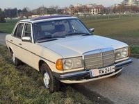 Gebraucht Mercedes 240 72 PS (52 kW) 1982 Weiß Limousine
