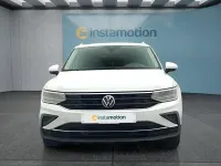 Gebraucht VW Tiguan 150 PS (110 kW) 2024 Weiß SUV
