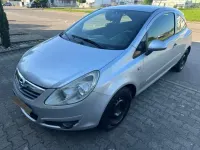 Usado Opel Corsa 90 HP (66 kW) 2008 Prateado Citadino