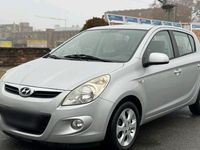 Gebraucht Hyundai i20 101 PS (74 kW) 2009 Grau Kleinwagen