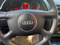 Używany Audi A4 131 KM (96 kW) 2002 Niebieski Sedan/Limuzyna