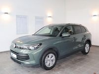 Neu VW Tiguan Life 150 PS (110 kW) 2026 Grün SUV