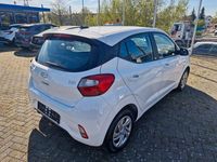 Gebraucht Hyundai i10 Select 67 PS (49 kW) 2021 Weiß Kleinwagen