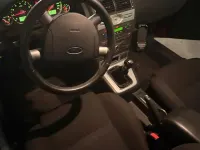 Gebraucht Ford Mondeo 131 PS (96 kW) 2004 Rot Limousine