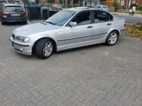 Gebraucht BMW 320 150 PS (110 kW) 2001 Grau Limousine