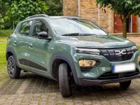 Gebraucht Dacia Spring Essentiel 33 kW (45 PS) 2023 Grün Kleinwagen