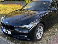 Gebraucht BMW 318 136 PS (100 kW) 2016 Schwarz Limousine