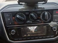 Gebraucht VW up! 68 PS (50 kW) 2018 Weiß Kleinwagen