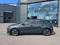 Neu Kia Ceed 101 PS (74 kW) 2025 Grau Kleinwagen