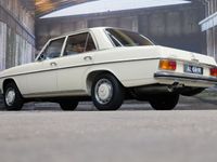 Gebraucht Mercedes 200/8 94 PS (69 kW) 1972 Weiß Limousine