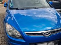 Gebraucht Hyundai i30 109 PS (80 kW) 2009 Blau Kombi