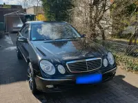Gebraucht Mercedes E350 Avantgarde 272 PS (200 kW) 2005 Schwarz Limousine