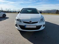 Gebraucht Opel Astra Color Edition 140 PS (102 kW) 2012 Weiß Limousine