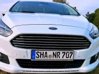 Gebraucht Ford S-MAX Titanium 150 PS (110 kW) 2017 Weiß Van / Kleinbus