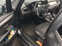 gebraucht BMW 218 i Avantage