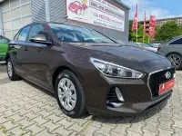 Gebraucht Hyundai i30 Select 101 PS (74 kW) 2017 Braun Limousine
