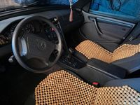 Gebraucht Mercedes C180 122 PS (89 kW) 1998 Schwarz Limousine