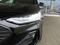 Gebraucht Ford Focus ST-Line 125 PS (91 kW) 2024 Obsidianschwarz metallic Kombi