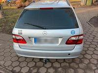 Gebraucht Mercedes E220 150 PS (110 kW) 2006 Silber Kombi
