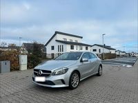 Gebraucht Mercedes A200 156 PS (114 kW) 2018 Silber Kleinwagen