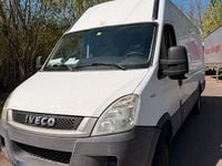 Second-hand Iveco Daily 127 CP (93 kW) 2011 Alb Berlinǎ